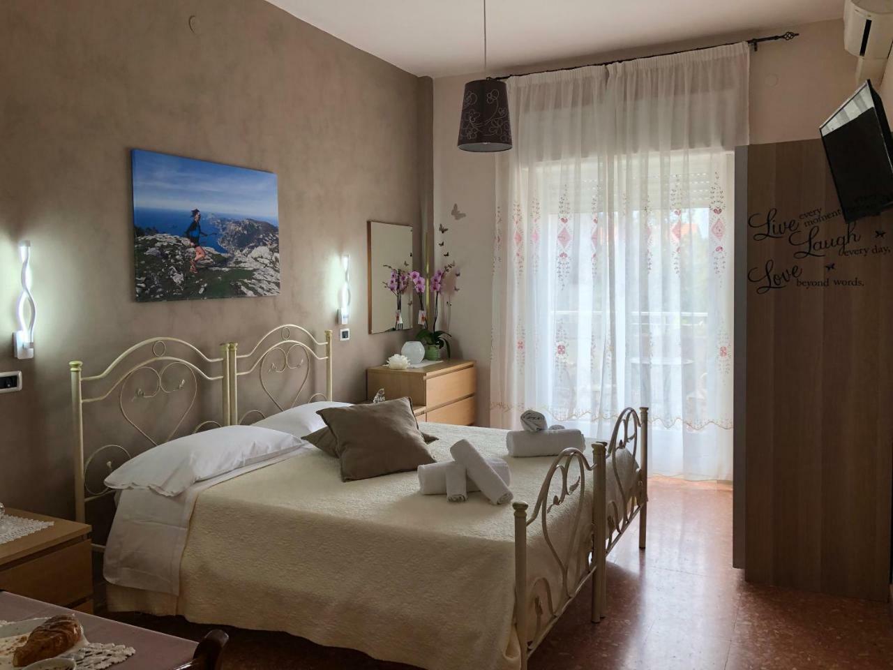Bed and Breakfast New Royal Аджерола Экстерьер фото