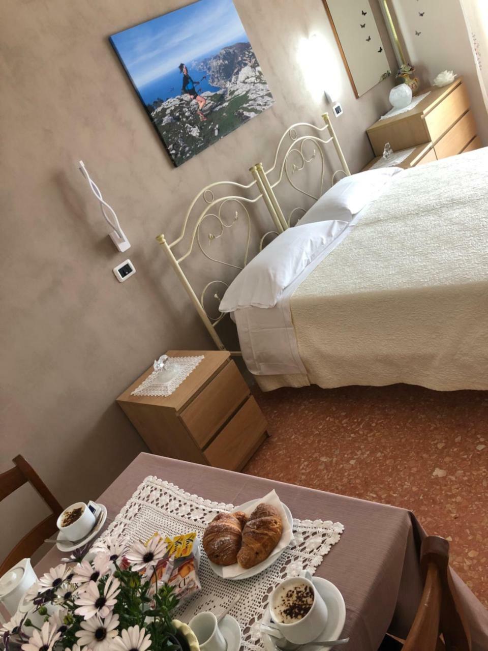 Bed and Breakfast New Royal Аджерола Экстерьер фото